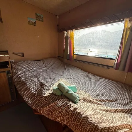 Kamp Wooden Lakefront 'miris Ljeta'