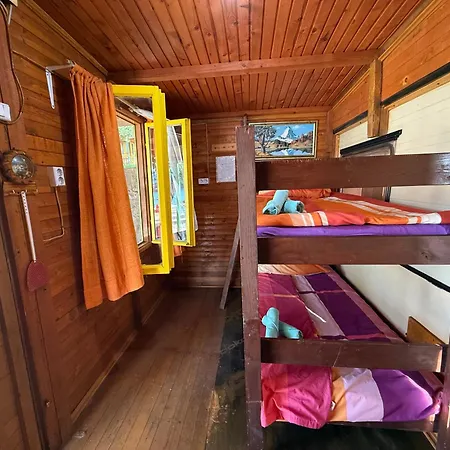 Wooden Lakefront 营地 Jablanica