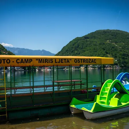 Wooden Lakefront 'miris Ljeta' Kamp Jablanica