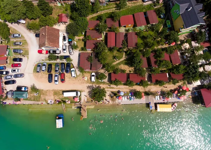 Kemping Wooden Lakefront Miris Ljeta Jablanica
